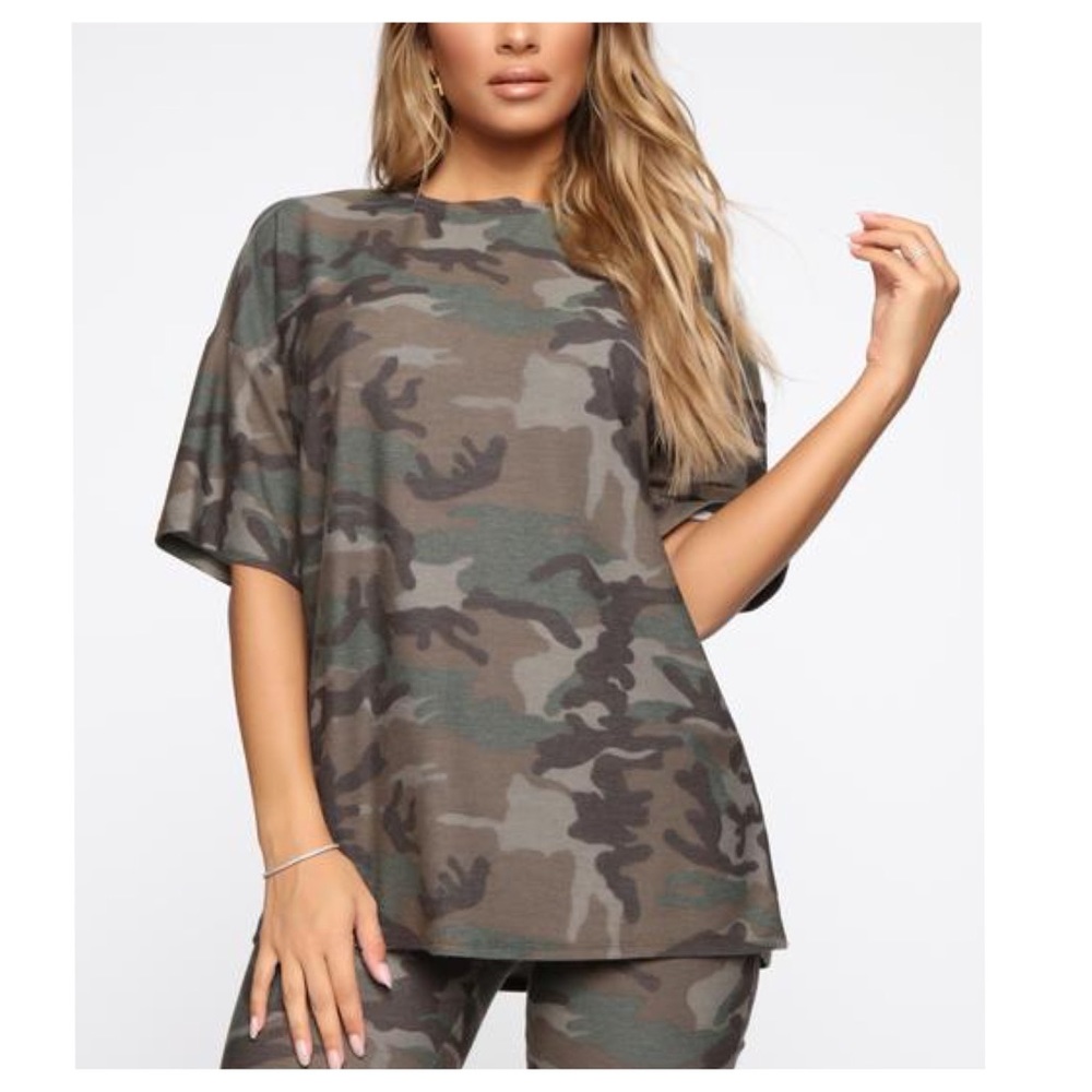 Fashion Nova Tamia Camo Oversized T-Shirt